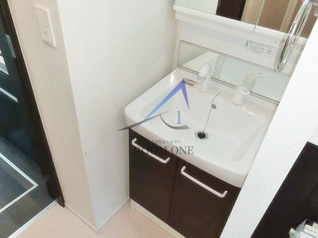 洗面設備　洗面台です。