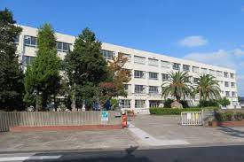 小学校　播磨町立播磨西小学校（小学校）まで700m