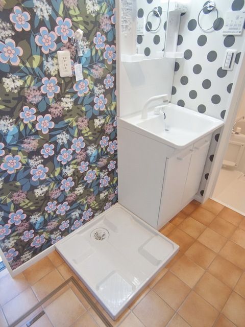 その他　♪あると何だか安心な洗濯機バン付き♪
