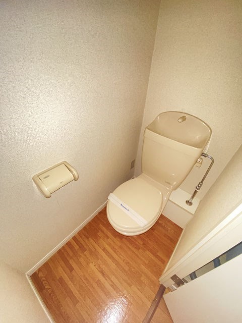 トイレ　シンプルで使いやすいトイレです