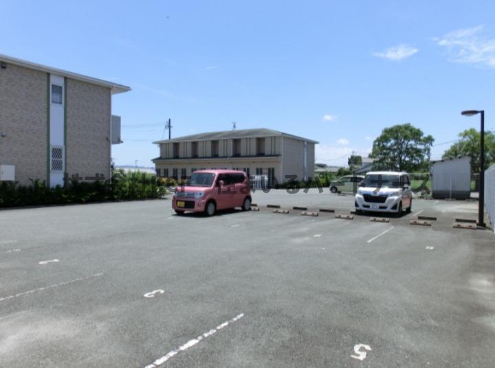 駐車場　駐車場です