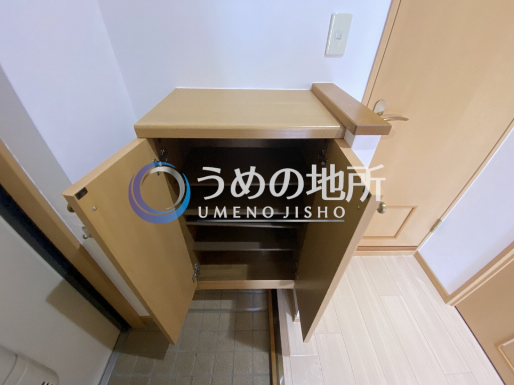 収納　靴箱