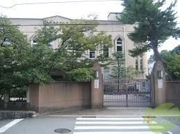 中学校　私立灘中学校（中学校）まで402m