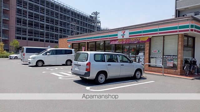 コンビニ　セブン－イレブン博多那珂６丁目店（コンビニ）まで352m