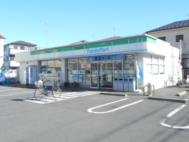 コンビニ　ファミリーマート 奥戸五丁目店（コンビニ）まで560m