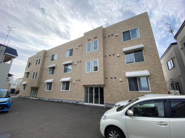 建物外観　札幌市北区二十四条西「プリミエールＮ２４」