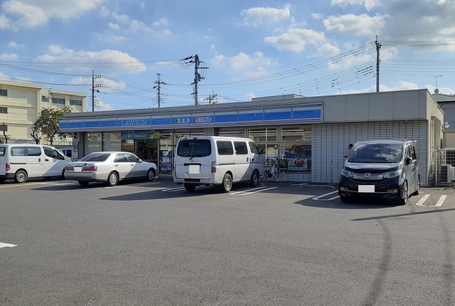 コンビニ　ローソン　春岡1丁目店（コンビニ）まで500m