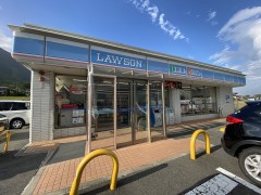 コンビニ　ローソン志賀荒川店（コンビニ）まで474m