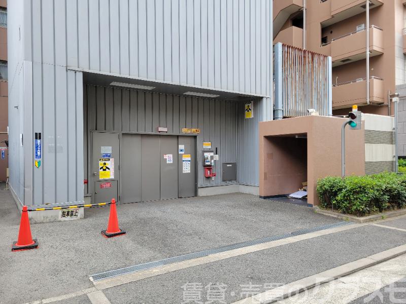 駐車場　敷地内駐車場