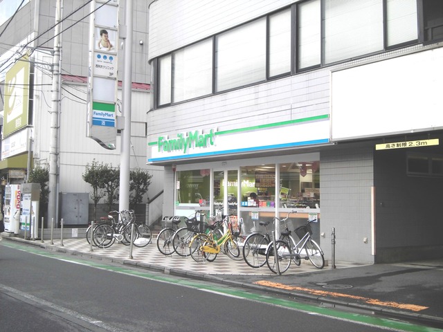 コンビニ　ファミリーマートトモニー西所沢駅店（コンビニ）まで214m