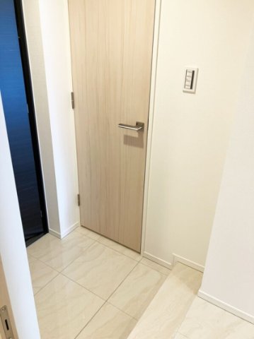 玄関　別部屋参考写真