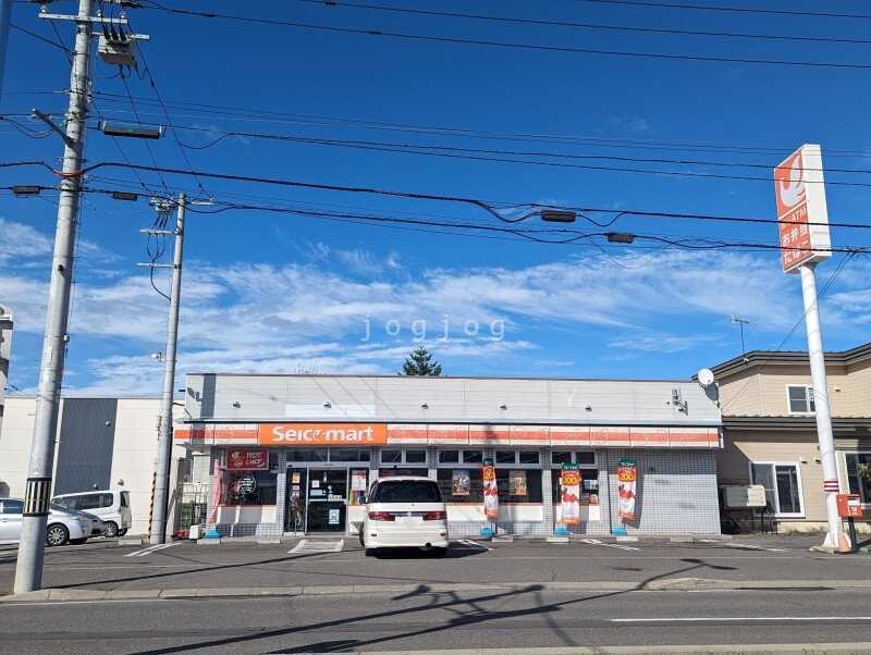 コンビニ　セイコーマート帯広学園通店（コンビニ）まで500m