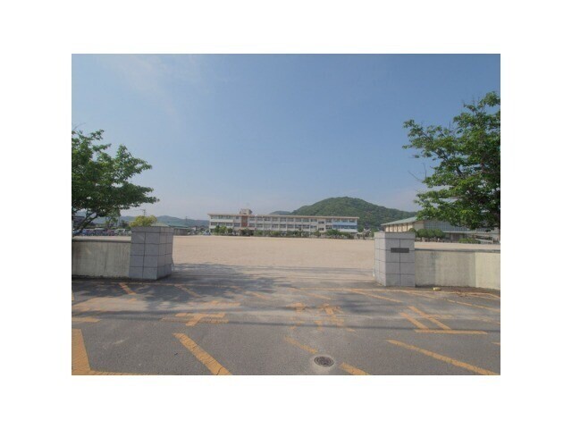 小学校　江北町立江北小学校（小学校）まで1936m