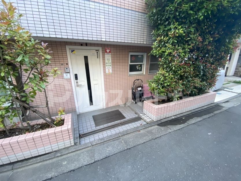幼稚園・保育園　あけみ保育園（幼稚園・保育園）まで440m