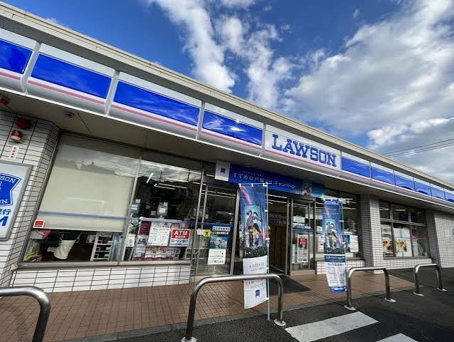 コンビニ　ローソン清水清開三丁目店（コンビニ）まで763m