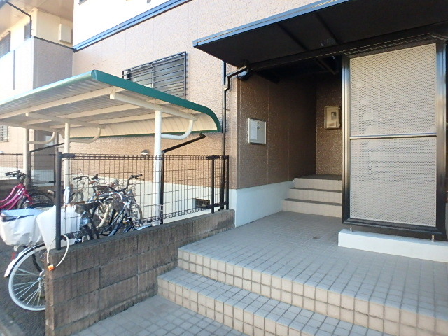 エントランス　エントランス