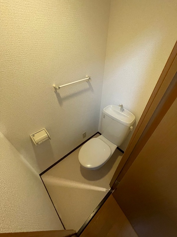 トイレ　別部屋参考