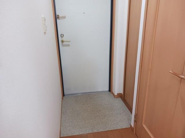 玄関　玄関内