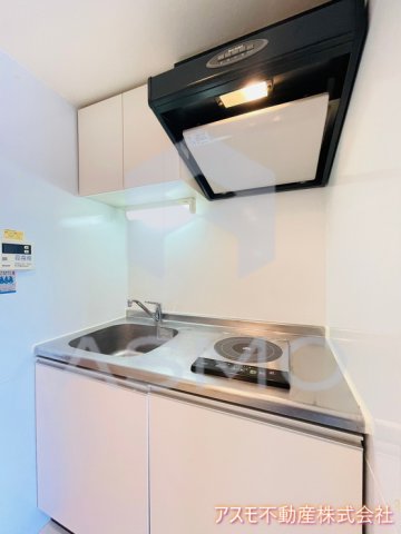 キッチン　同マンション別部屋　参考写真