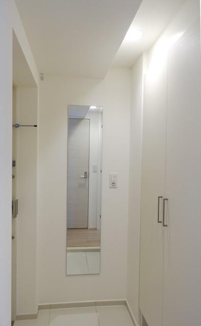 玄関　※写真は同タイプ住戸です。