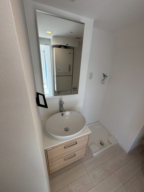 洗面設備　※別部屋の参考写真です。