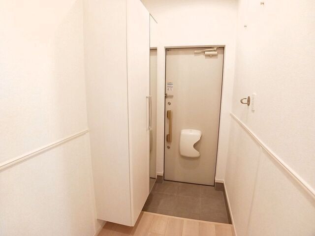 玄関　洗面