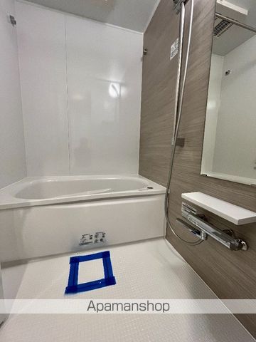 ＪＲ山手線 神田駅 徒歩3分 13階建 築21年の風呂写真