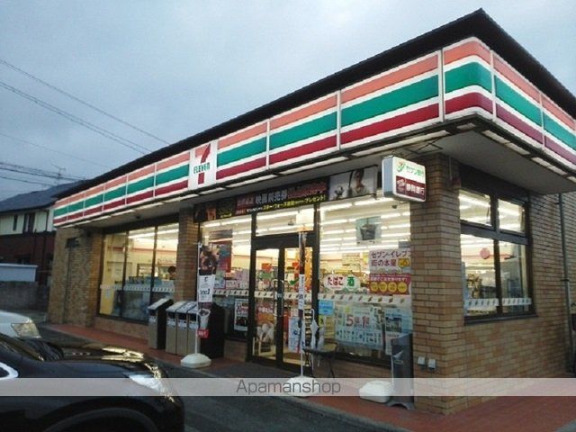 コンビニ　セブンイレブン浜北小松店（コンビニ）まで500m