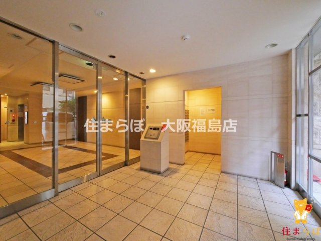 エントランス　共用部の印象も大切に