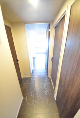 玄関　別部屋参考写真