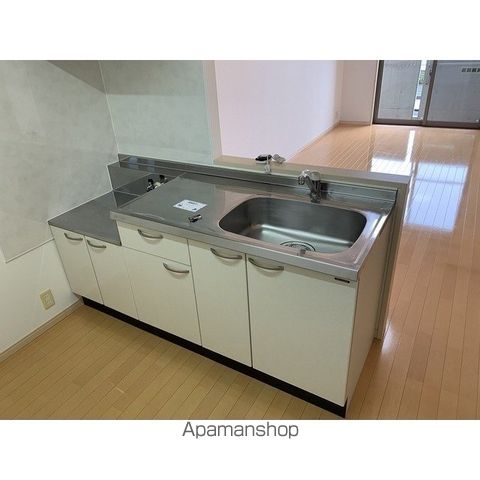 Persimmon北山形のキッチン写真