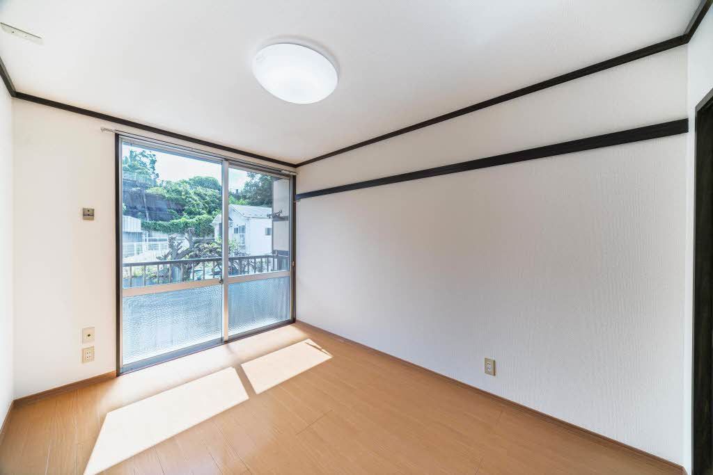 ハイツベルストーンの居間写真