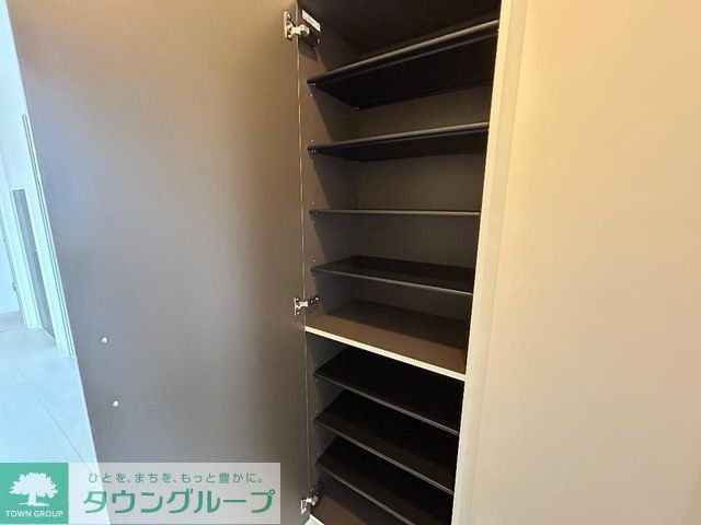 ルーバン・Kの玄関写真