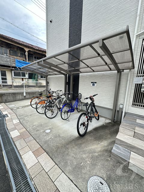 京阪本線 萱島駅 徒歩9分 3階建 築8年の外観写真
