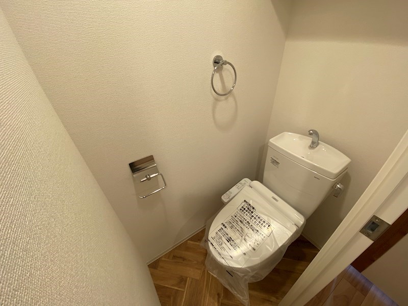 セレニテ神戸元町プリエのトイレ写真
