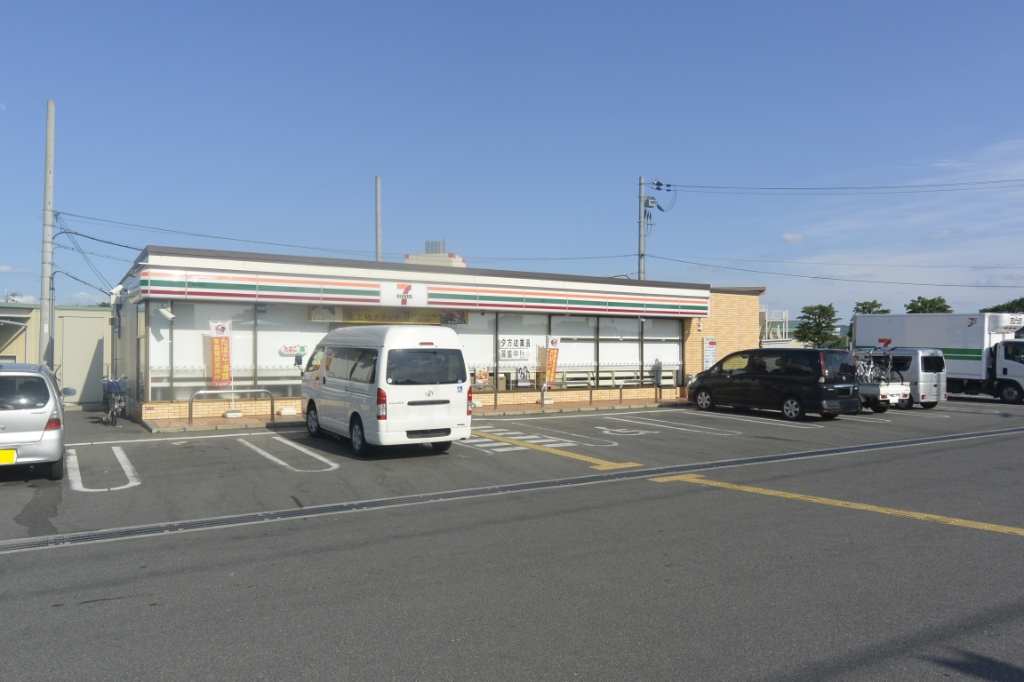 コンビニ　セブンイレブン 枚方村野西町店（コンビニ）まで529m