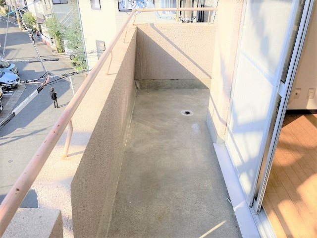バルコニー　参考写真。