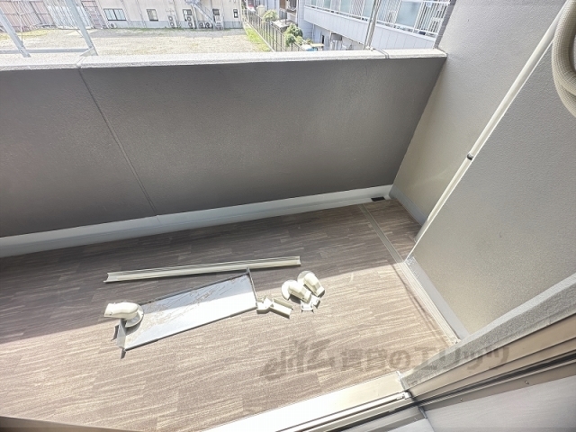 バルコニー　未完成