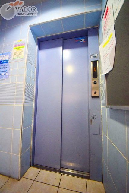 京急本線 黄金町駅 徒歩2分 11階建 築22年の外観写真