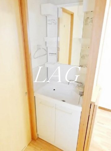 洗面設備　洗面台です。
