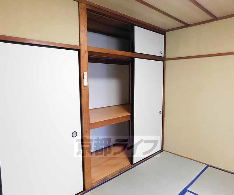 イースト醍醐外山 23番館の内装写真