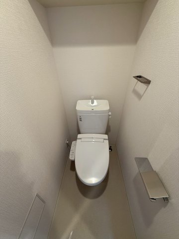 エスリード難波AGREAのトイレ写真