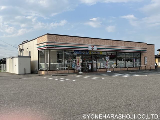 コンビニ　セブンイレブン砺波中神店（コンビニ）まで244m