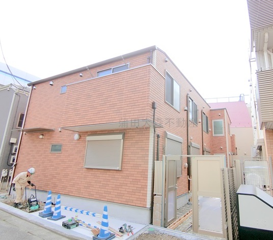 建物外観　2026年10月築　木造地上2階建て総戸数8戸インターネット