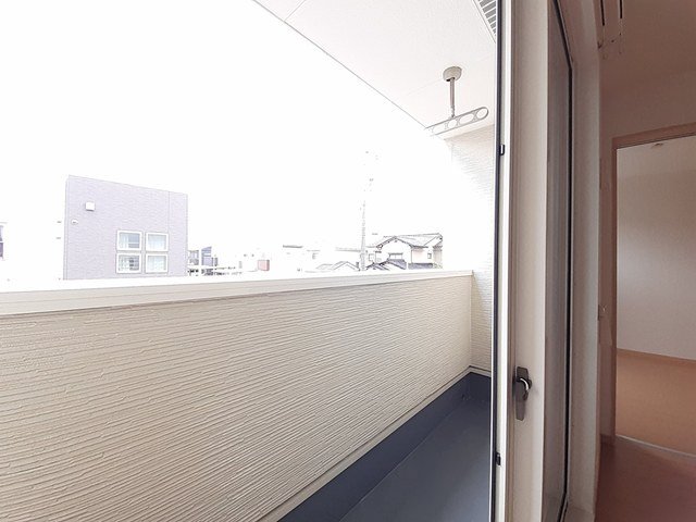 バルコニー　落ち着いた時間を過ごせるバルコニーです