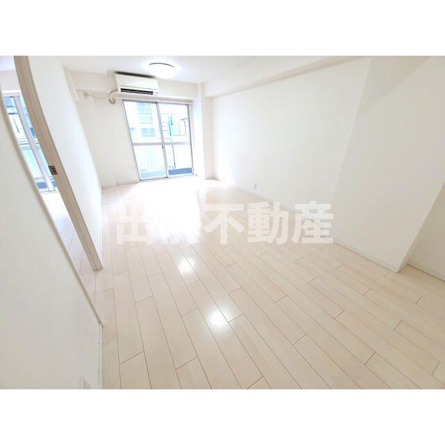 藤和湯島コープの居間写真