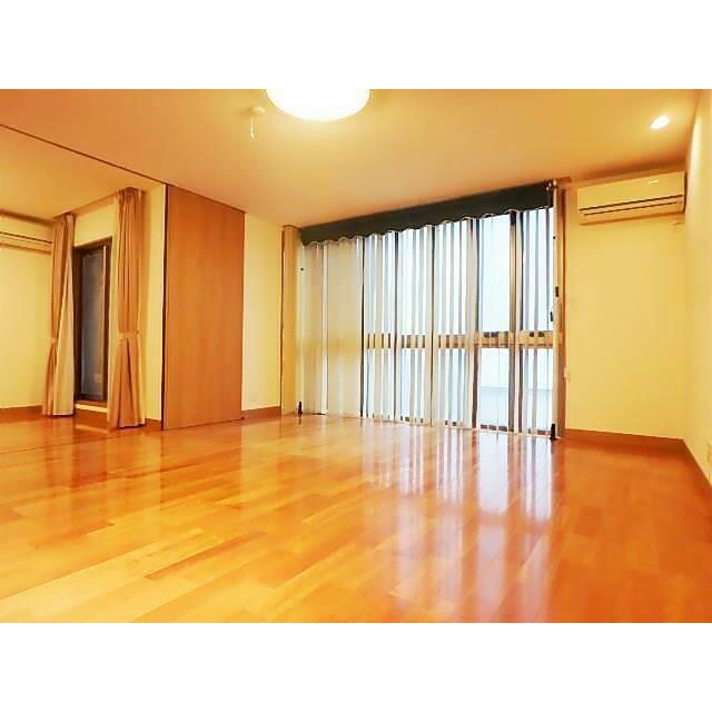 緑壱番館Katumiの居間写真