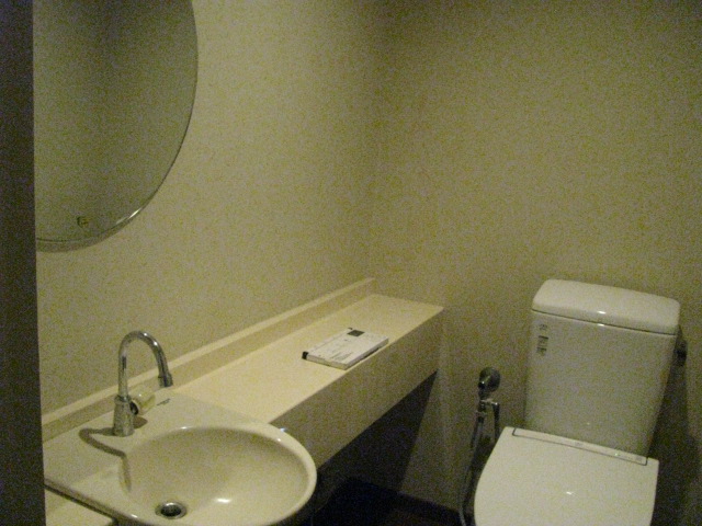 KOMIYA BLDのトイレ写真