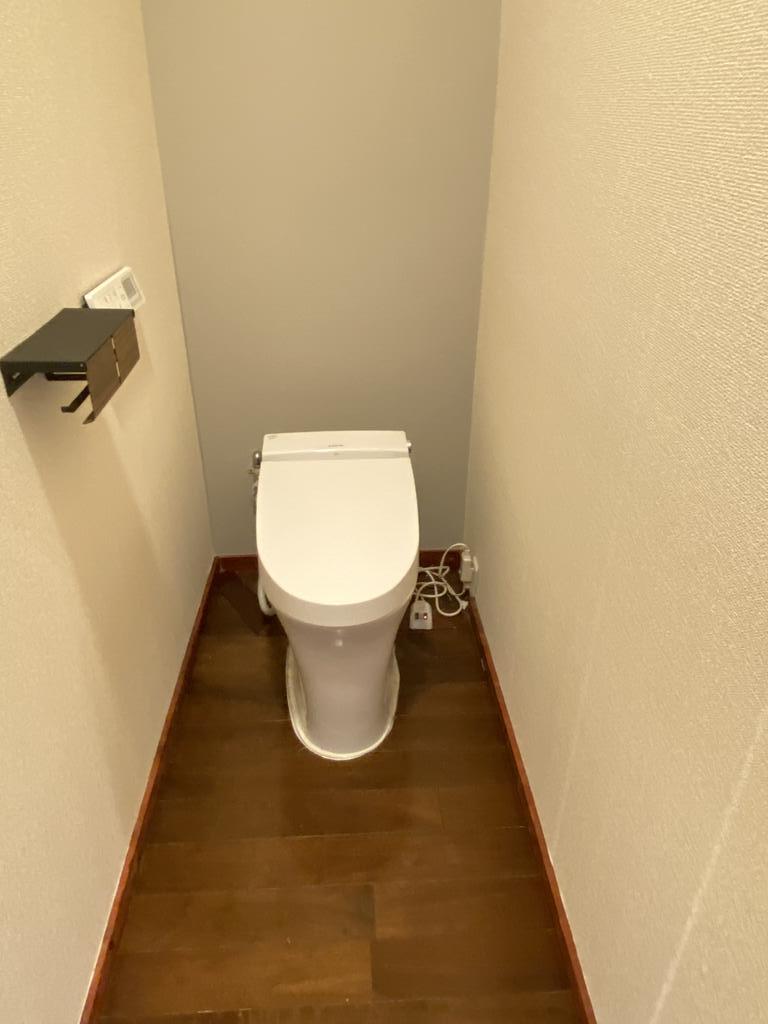 バイクガレージ&プレイハウス ミロメゾン椎の木台のトイレ写真