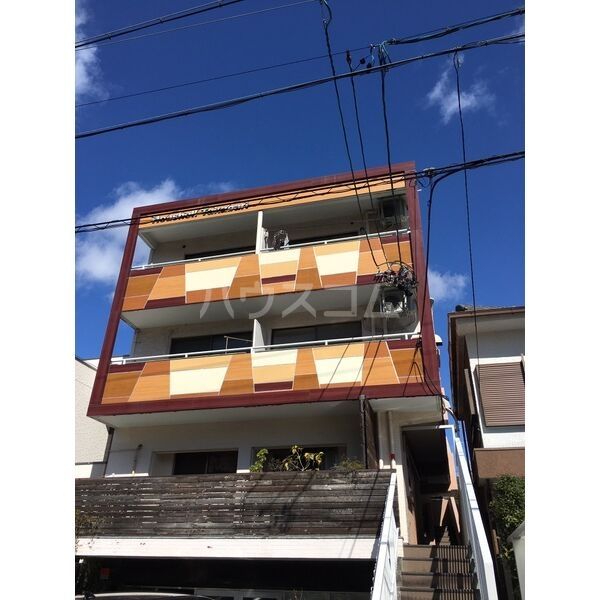 名古屋市名東区野間町のマンションの建物外観